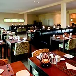 Am Schlosspark Garni Hotell 4*