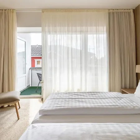 Am Schlosspark Garni 4* Хузум