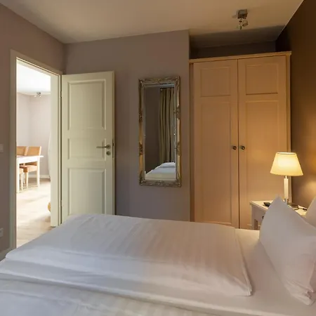 Ξενοδοχείο Am Schlosspark Garni Χούζουμ