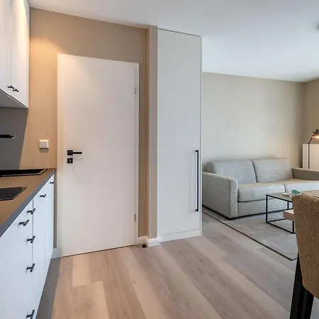 Ξενοδοχείο Am Schlosspark Garni Χούζουμ