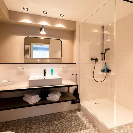 Ξενοδοχείο Am Schlosspark Garni Χούζουμ