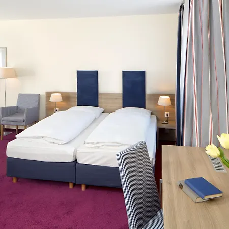 Am Schlosspark Garni ホテル 4*