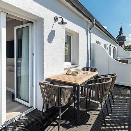 Am Schlosspark Garni ホテル フースム