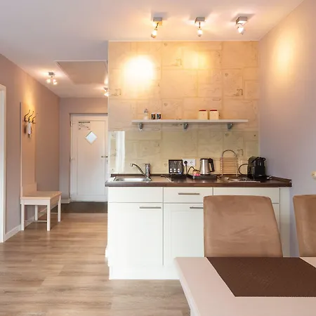 Am Schlosspark Garni 4* Χούζουμ