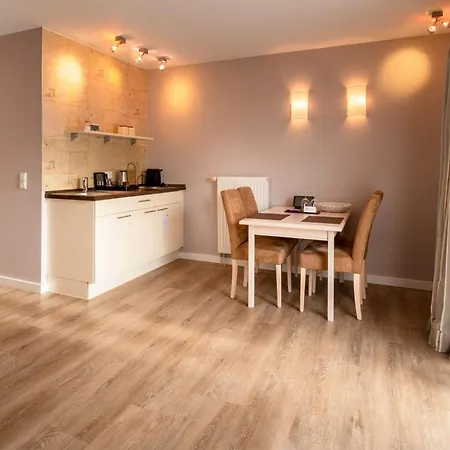 Hotel Am Schlosspark Garni 4*