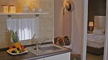 Am Schlosspark Garni Hotel 4*