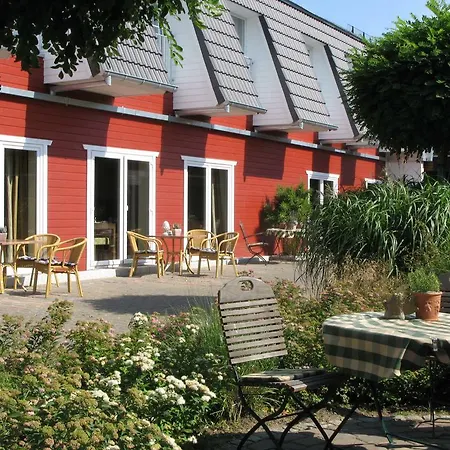 Hotel Am Schlosspark Garni 4*