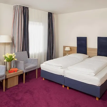 Hotel Am Schlosspark Garni 4*