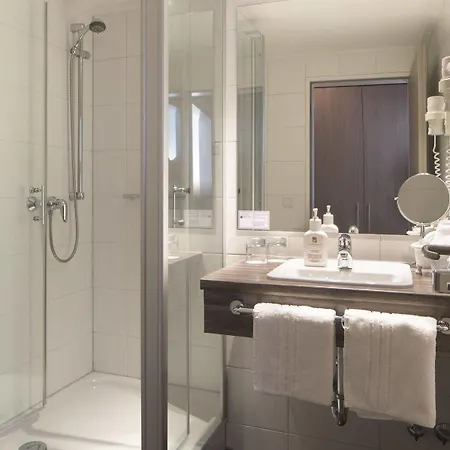 Am Schlosspark Garni Hotel 4*
