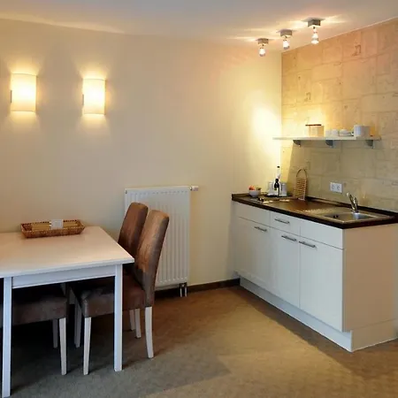 Am Schlosspark Garni 4* Χούζουμ