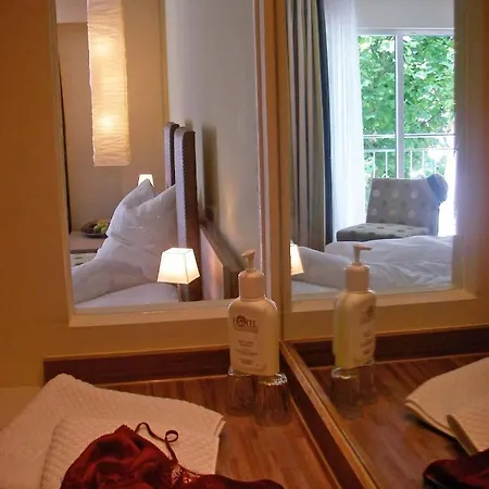Hotel Am Schlosspark Garni