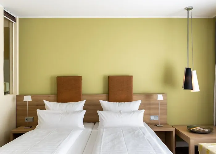 Am Schlosspark Garni Hotel 4*