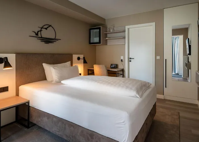 Hotel Am Schlosspark Garni 4*