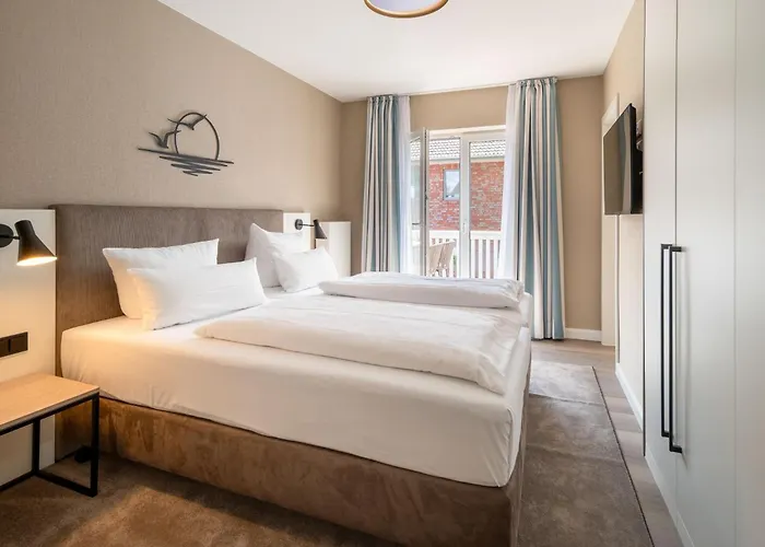 Am Schlosspark Garni Hotel 4*